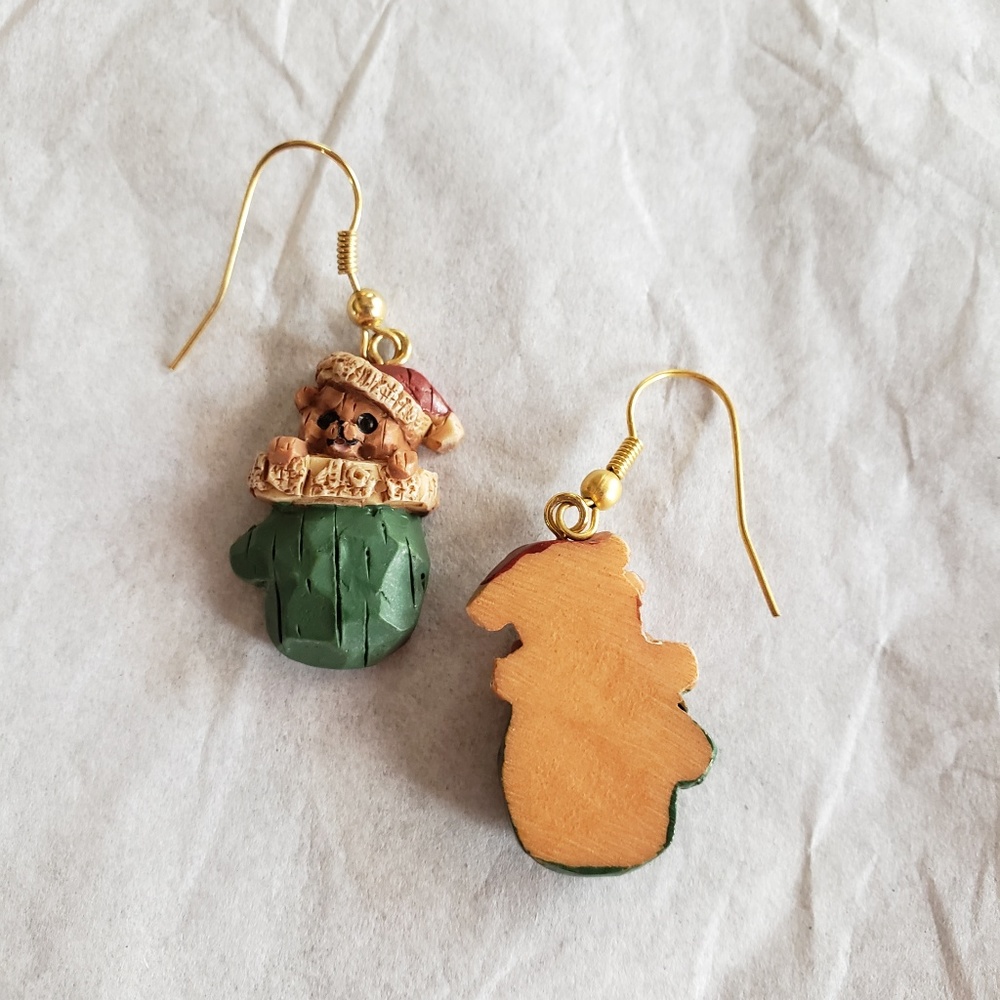 Holiday Bear Mitten earrings - Picture 2 of 2